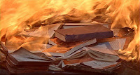 Libros ardiendo Fahrenheit 451