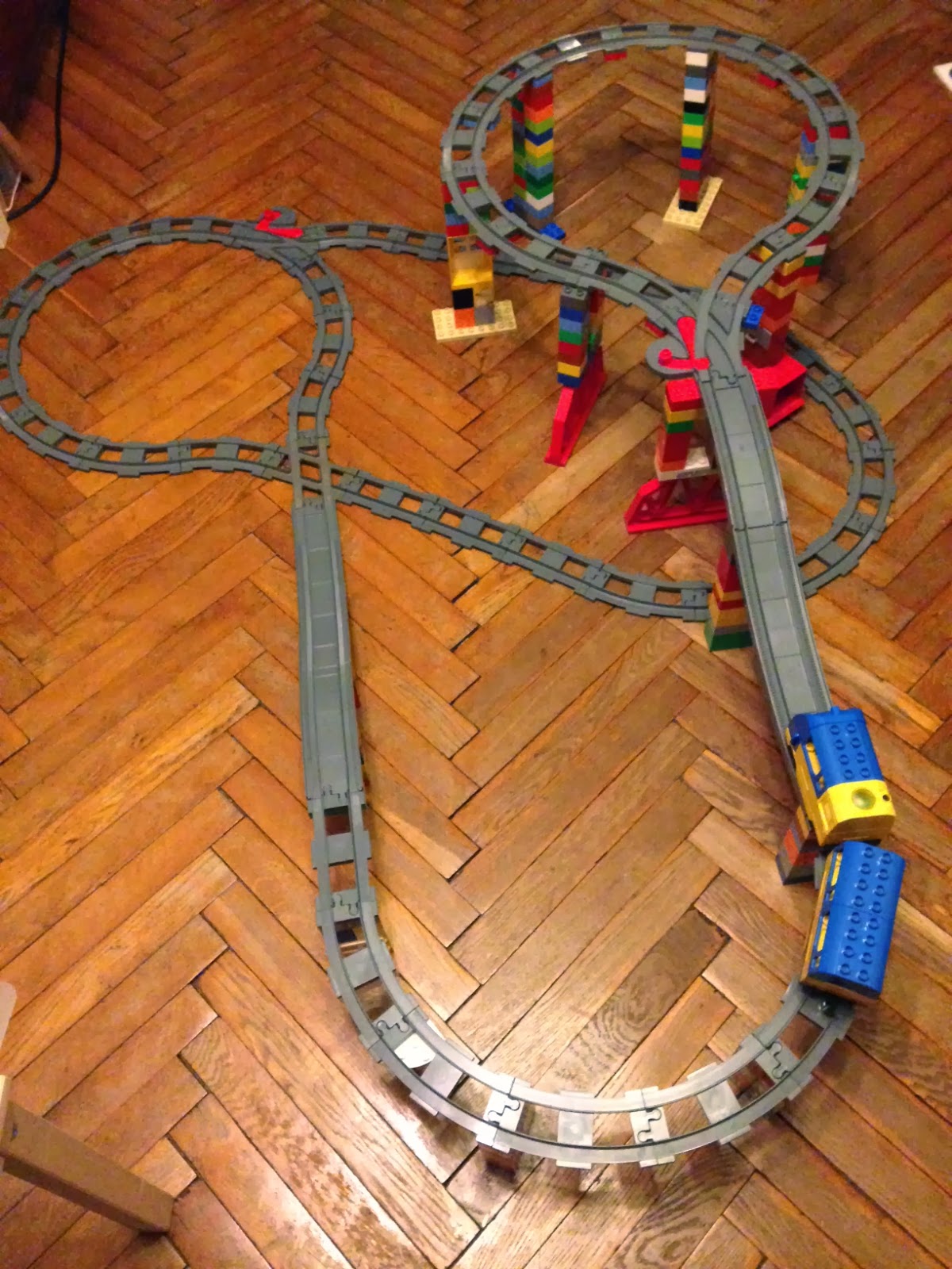 Детская площадка: Железная дорога LEGO (варианты)