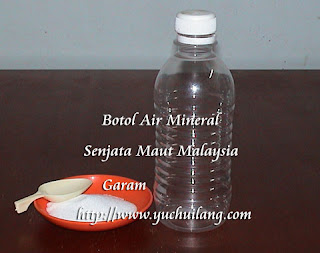 Garam dan Botol Air Mineral