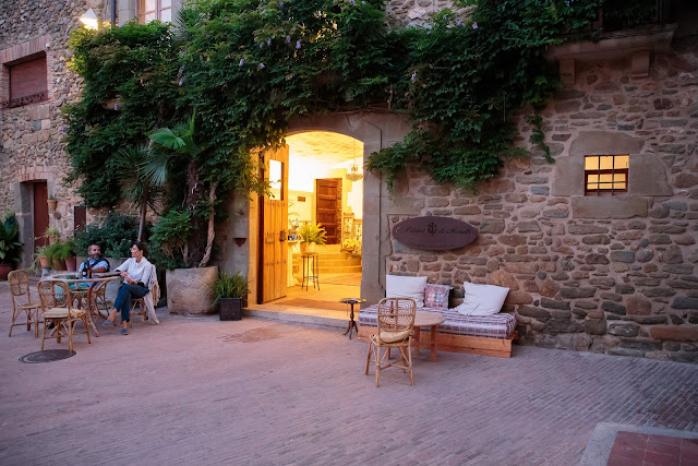 Вечерняя прогулка по Монельс - Evening in Monells - Monells por la noche Вечерняя прогулка по Монельс - Evening in Monells - Monells por la noche