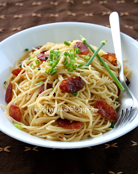 Table for 2.... or more Vermicelli Aglio Olio with Chinese Sausage