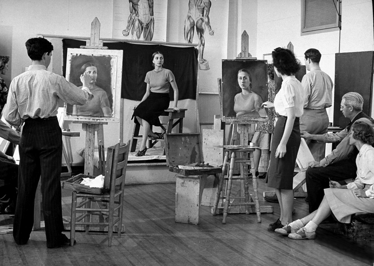 натурщицы в академии художеств 19 век париж. пожилые натурщицы. анастасия щеглова. Slava groshev художник. рената кондратец натурщица.