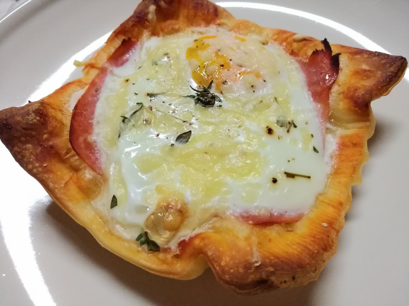 Pizza individual com ovo O cantinho da Isabel