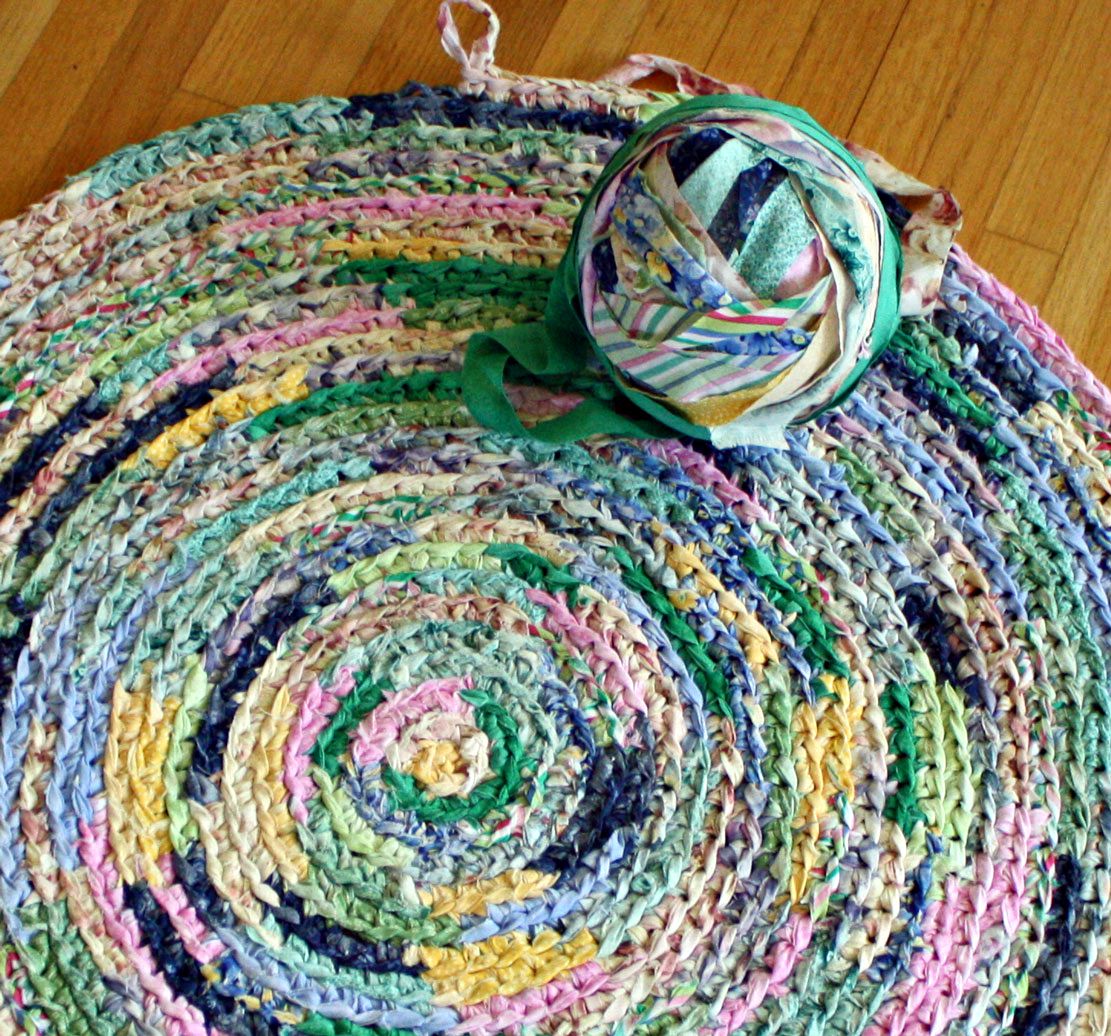 Crochet Rug Using Bias Fabric Strips