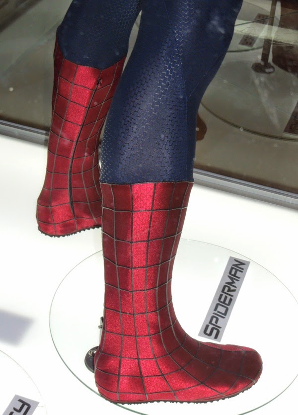 Spiderman and Gwen Stacy costumes from The Amazing Spiderman 2 on