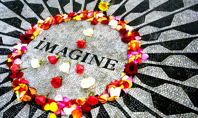 Strawberry Fields no Central Park em Nova York Strawberry Fields no Central Park em Nova York
