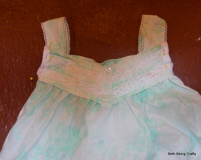 Beth Being Crafty: Upcycled Girls' Nightgown!