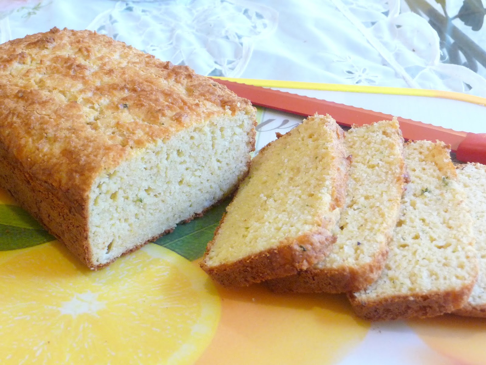 SPLENDID LOWCARBING BY JENNIFER ELOFF MOZZARELLA CHEESE BREAD