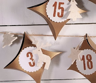 décoration de Noël handmade, comment faire un calendrier de l'avent, petites boîtes de Noël