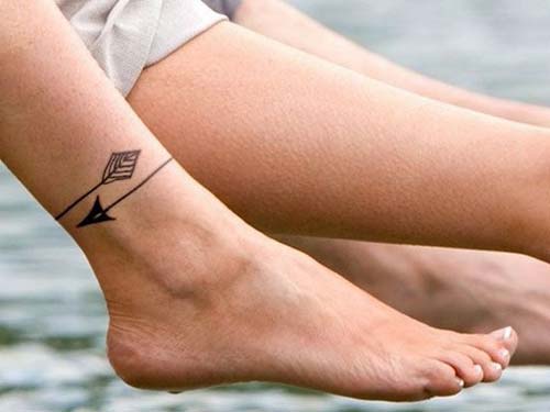 ankle arrow tattoo ayak bileği ok dövmesi ankle arrow tattoo ayak bileği ok dövmesi