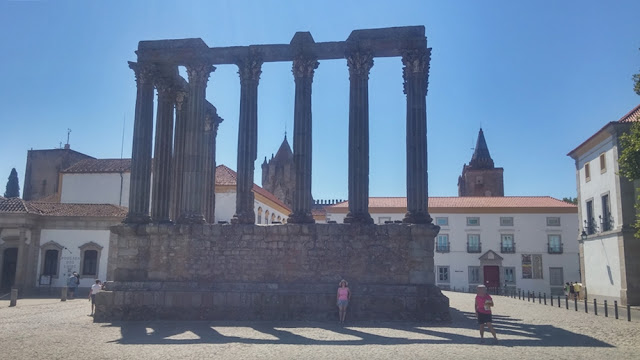 Évora: Templo de Diana Évora: Templo de Diana