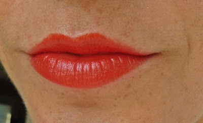 alverde-lipstick-fabulous-fifties-rockabella-red-swatch-picture