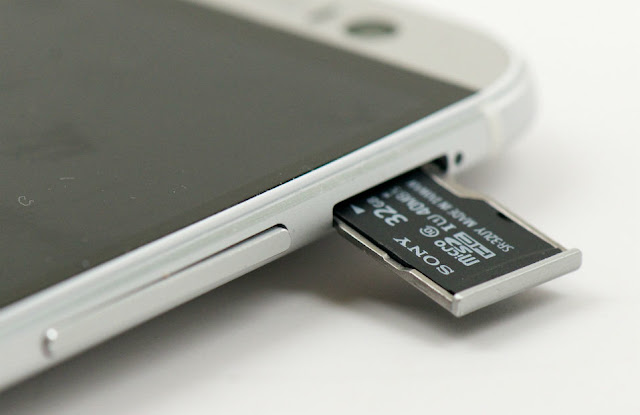 Cara Mengetahui iPhone Asli, Cara Mengetahui iPhone Palsu, Cara Membedakan iPhone Asli dan Palsu, Tips Membeli iPhone Asli