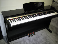 Yamaha YDPC71 piano