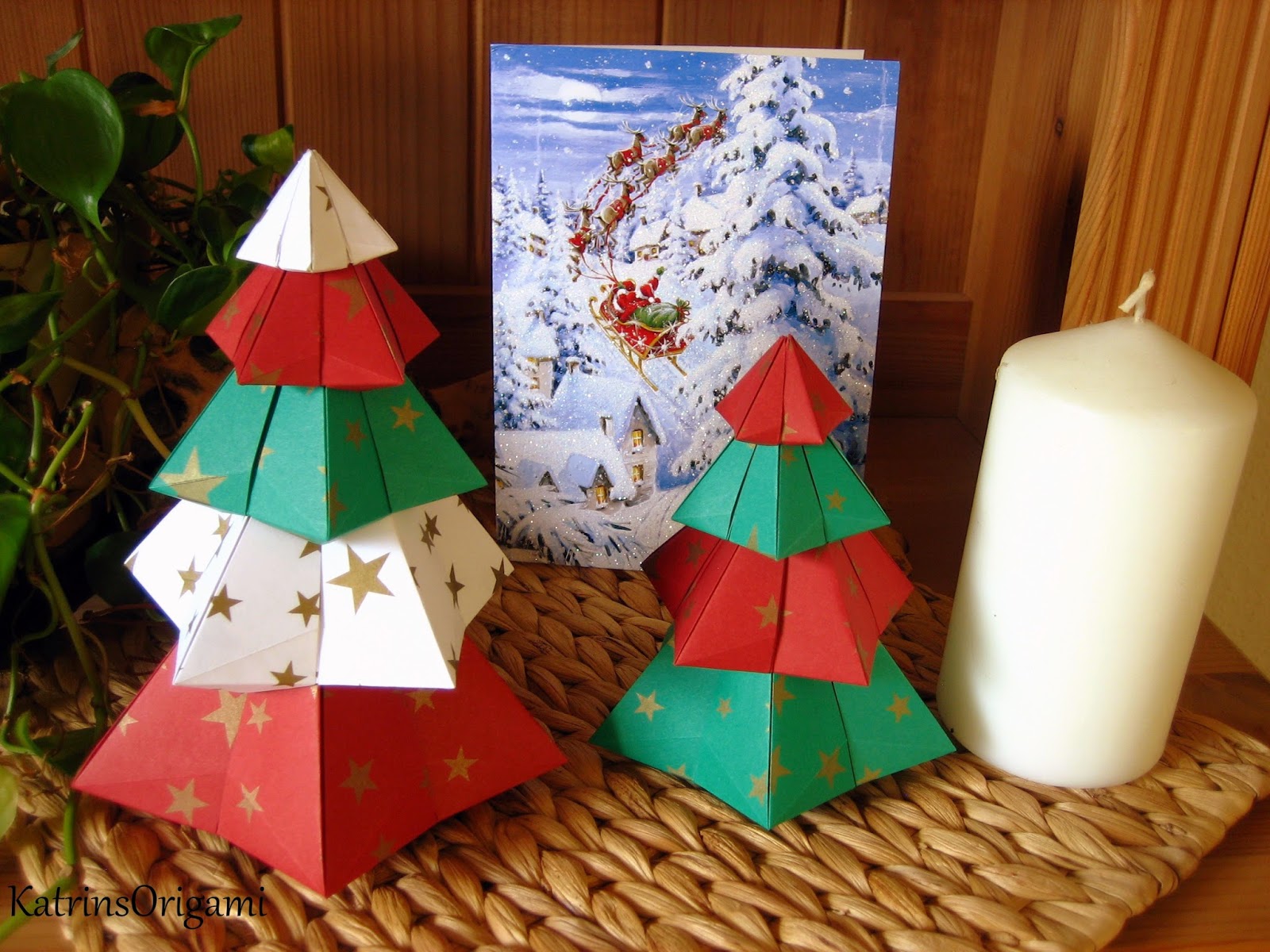 Origami die Kunst des Papierfaltens: Origami Christmas Tree
