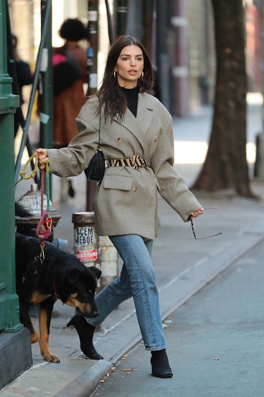 Emily Ratajkowski Proves an Oversized Blazer Is Key