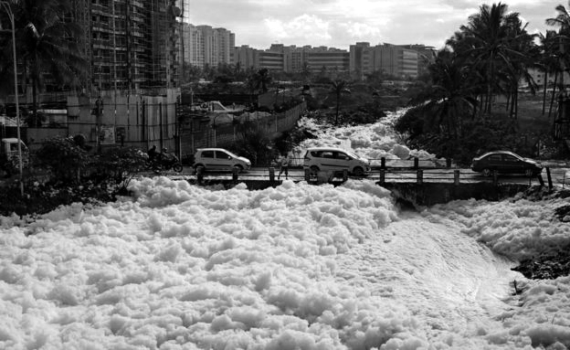Tasik ditelan buih taik orang