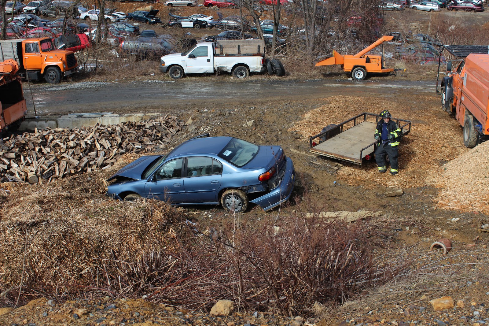 Nester Video Production (NVP) Car Goes Down Embankment After South