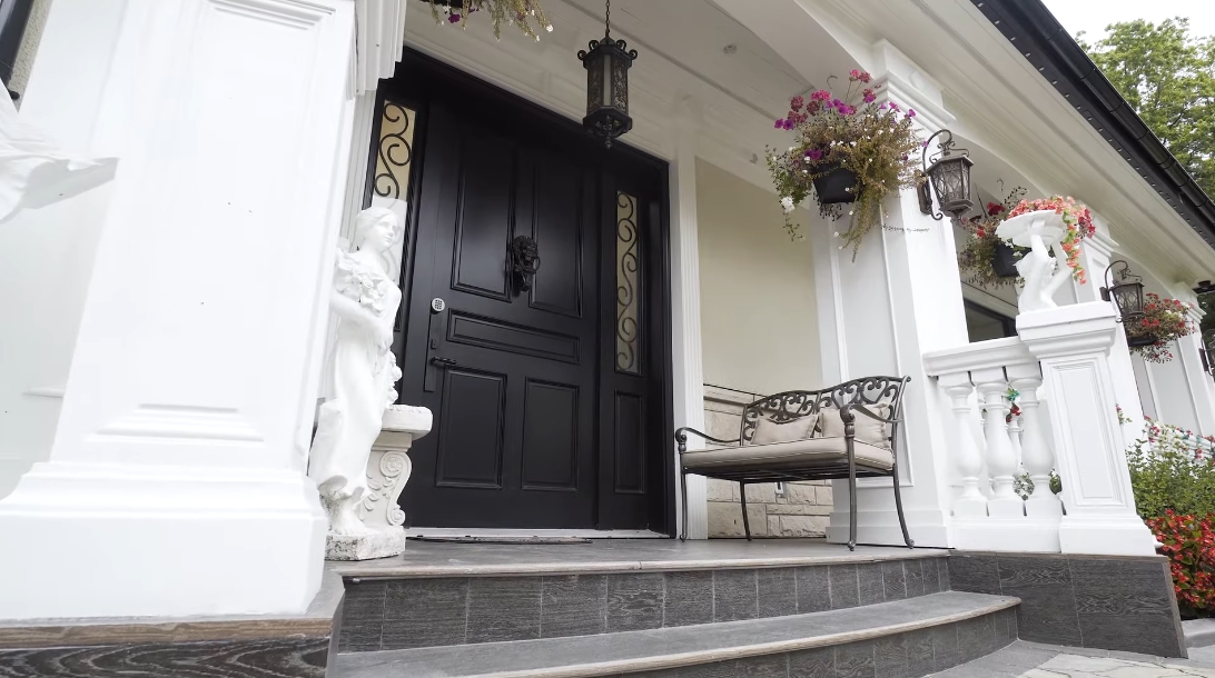 75 Interior Design Photos vs. 1487 Minto Crescent, Vancouver Luxury Mansion Tour