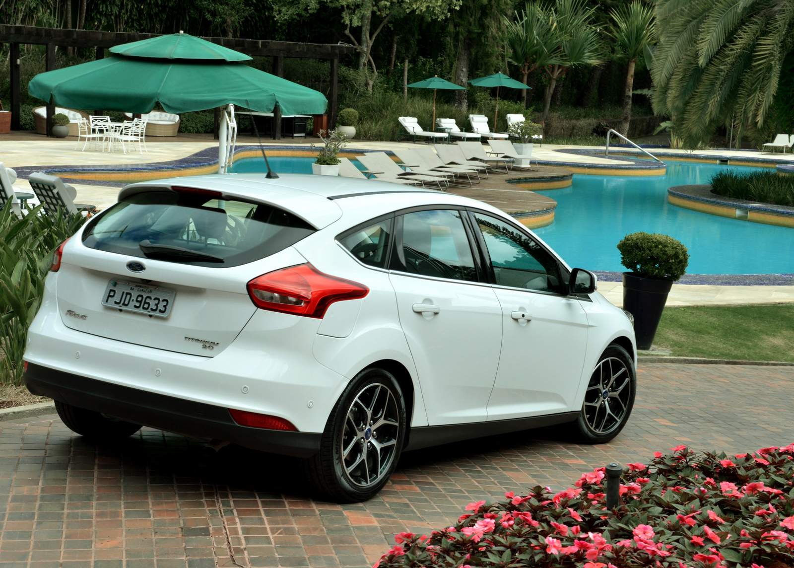 Focus 2016 Hatch e Sedã tem desconto de até R 20 mil