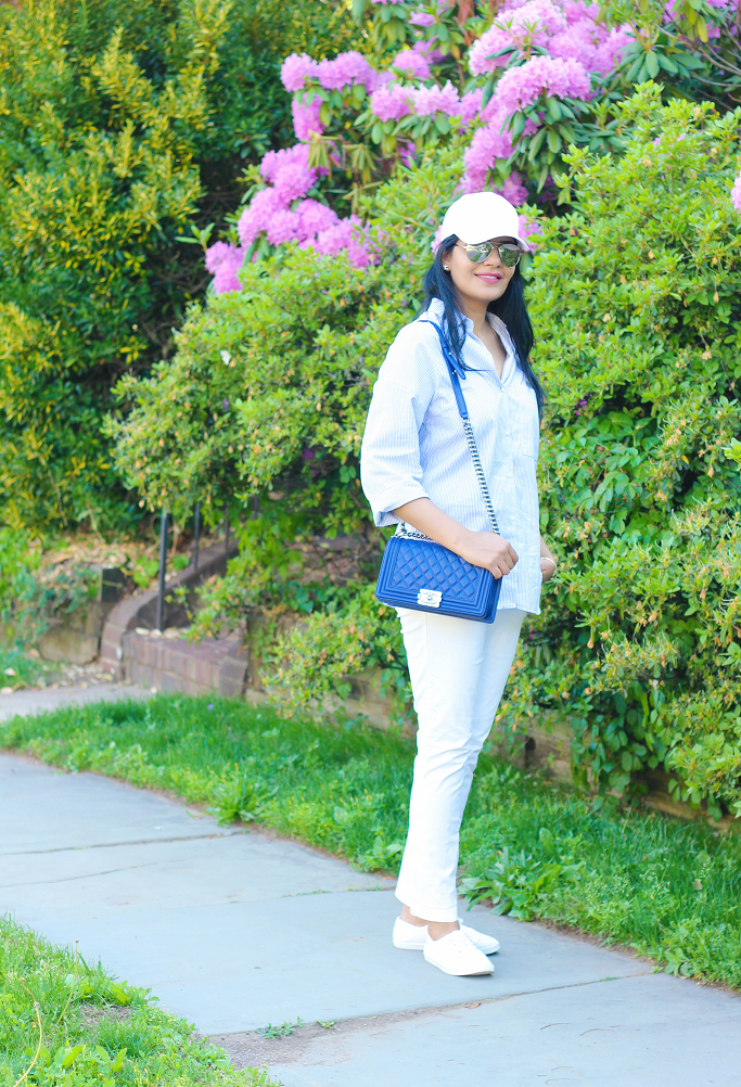 Zara strped shirt, Chanel Le Boy, White Pants Styling, How To Wear White Jeans