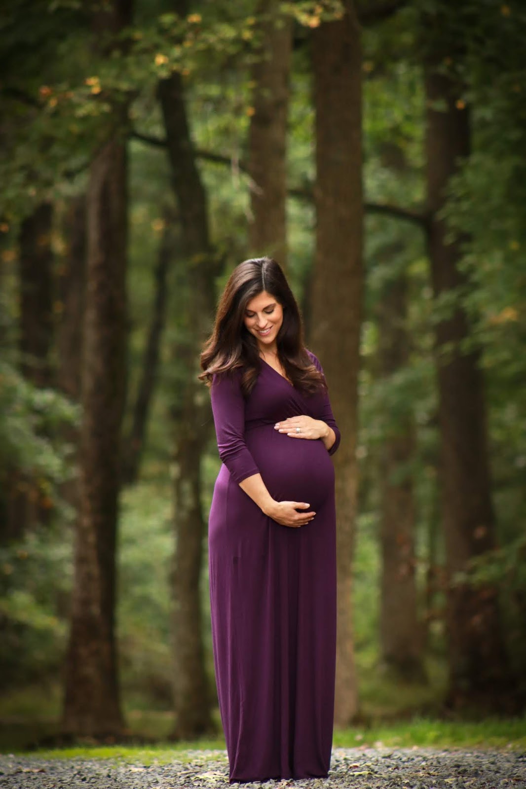 Beautifully Candid Fall Family Maternity Shoot beautifully-candid-fall-family-maternity-shoot