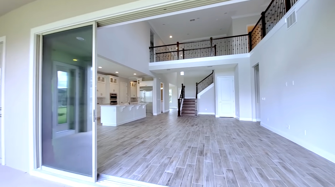 Tour Windermere, FL New Home vs. 22 Interior Design Photos