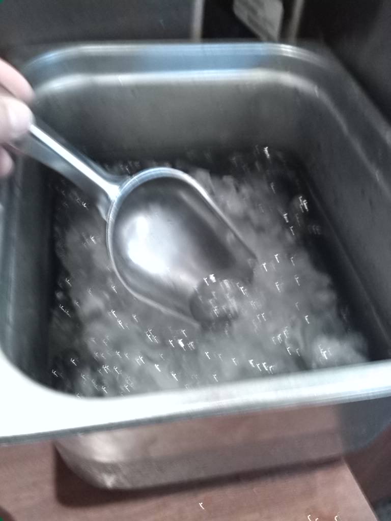 Health Inspector's Notebook How safe is the ice in your drink?