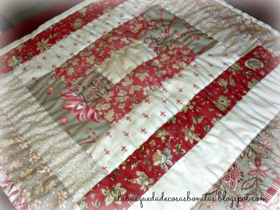 Camino de mesa con Rounneries Deux