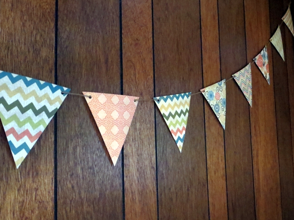 Hugs For Your Head: How to make a paper pennant banner