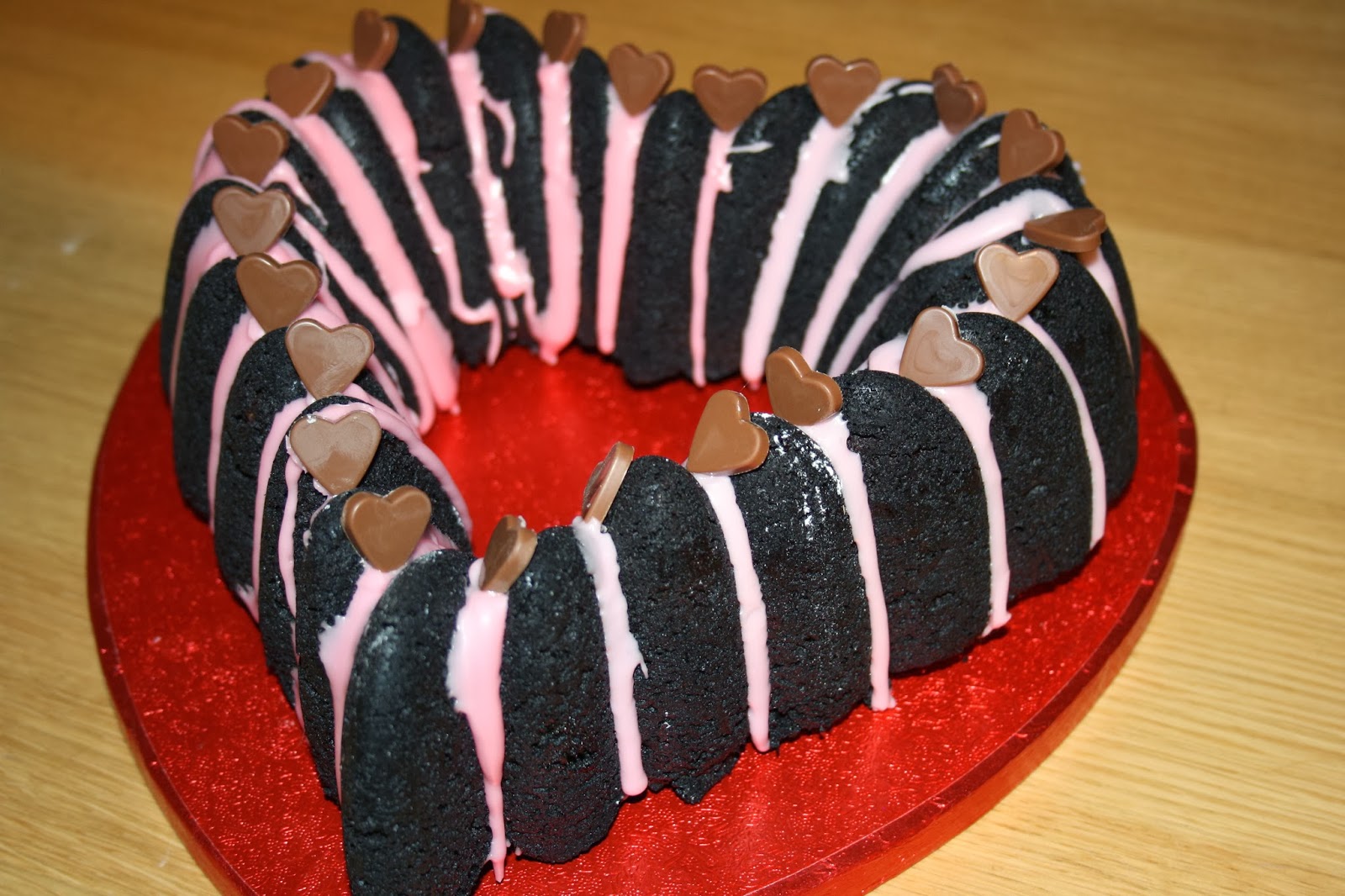 valentine's heart shaped cake