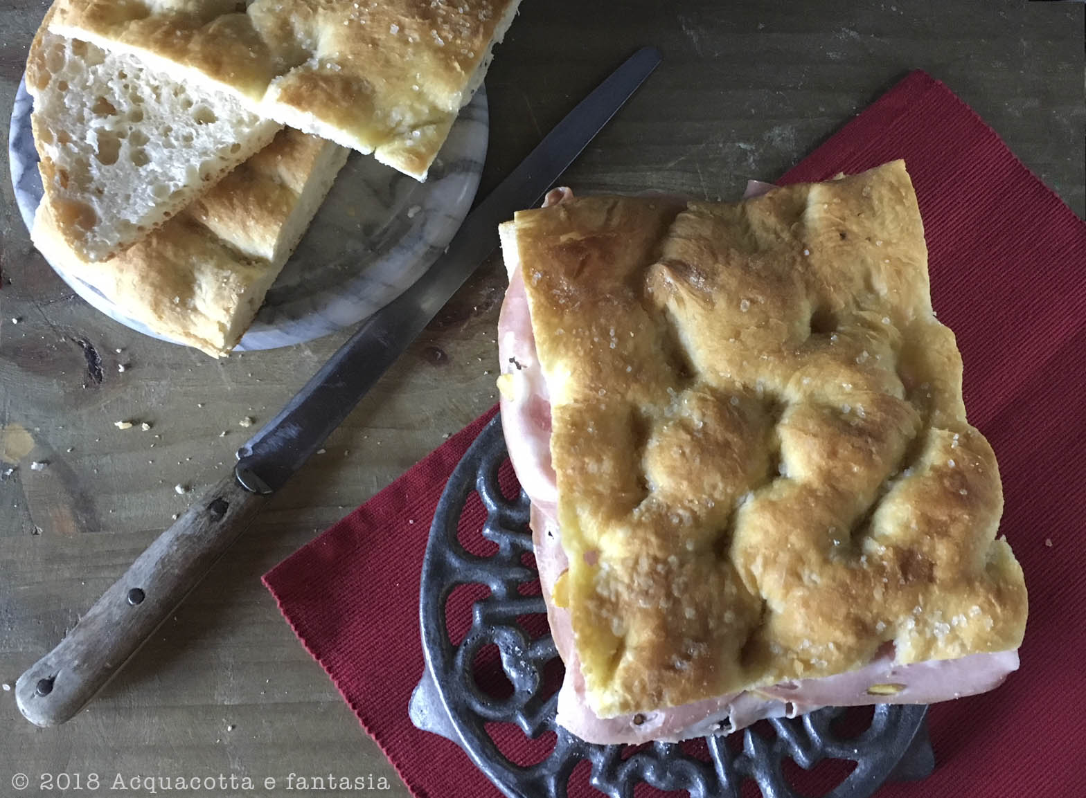 Pizza bianca con mortadella o con prosciutto e fichi