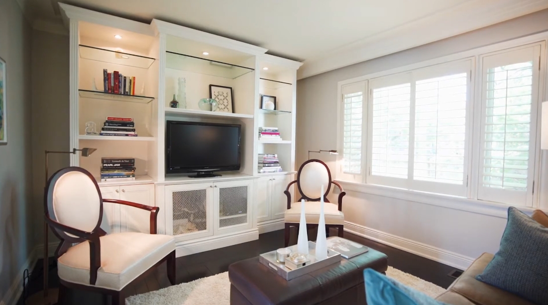 Tour 92 Orchard Park Blvd, Toronto vs. 13 Interior Design Photos
