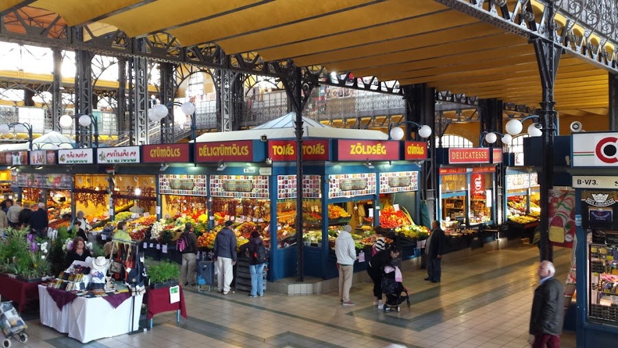 mercado-central-budapest-calle-vaci-en-pest-hungria