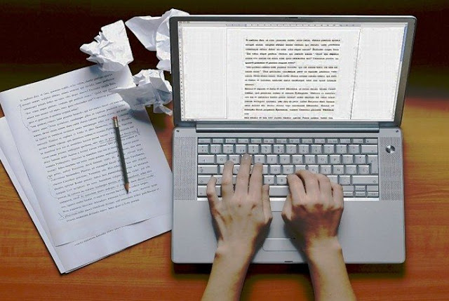 Trabalho em casa para deficientes: Seja um redator freelancer de sites, blogs e redes sociais