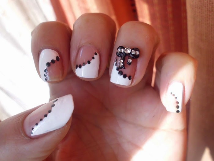 manicura francesa blanca