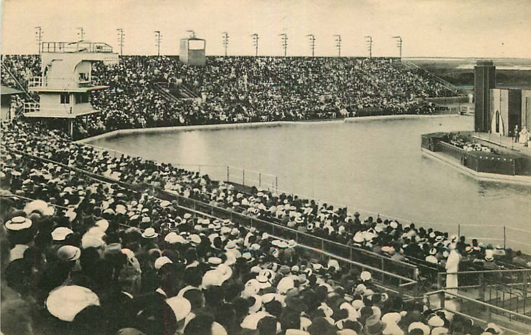 VINTAGE THEATRE CATALOGS JONES BEACH PRODUCTION SHOTS