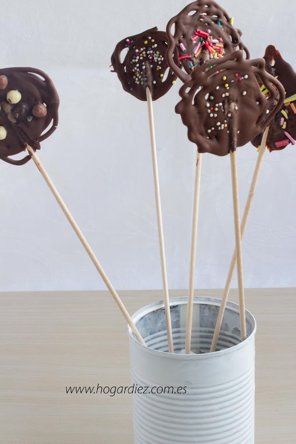 Piruletas de chocolate