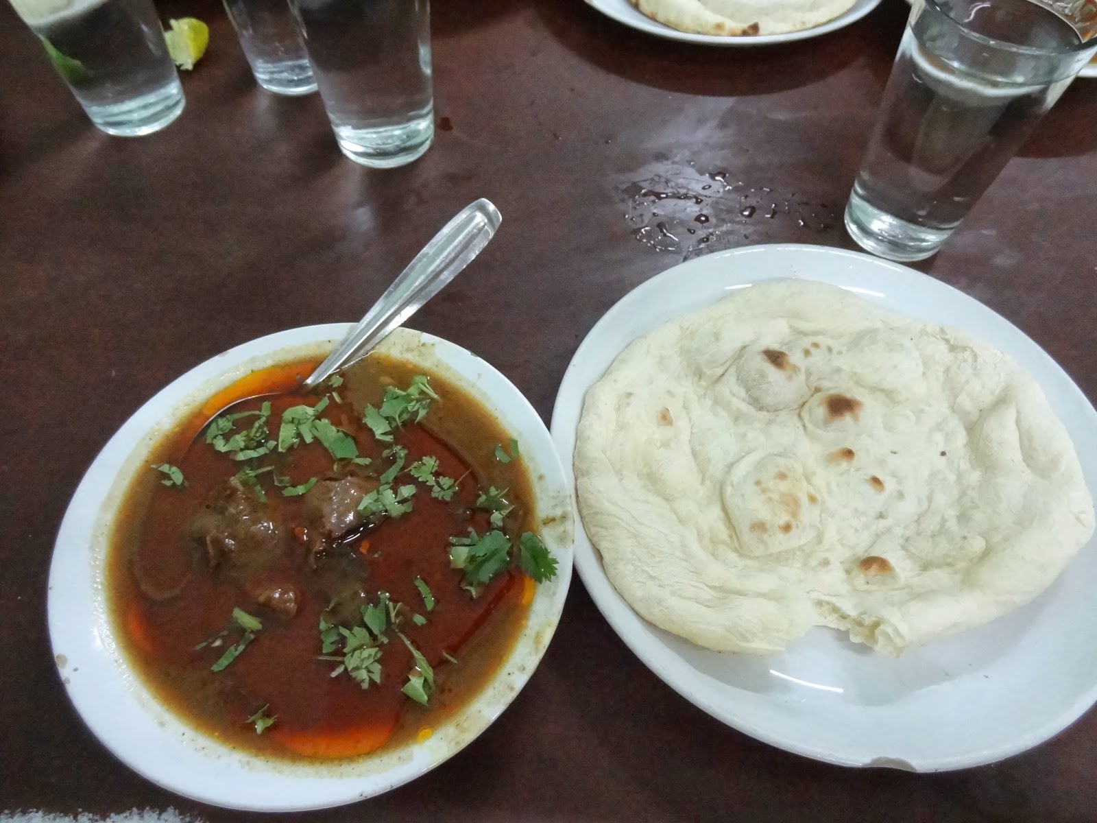 Food Fooder Foodest: Winter Special: Nihari @ Islamiya