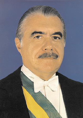 Governo José Sarney (1985-1990) Governo José Sarney (1985-1990)