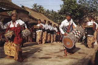 6 Tari Tradisional Nusa Tenggara Barat