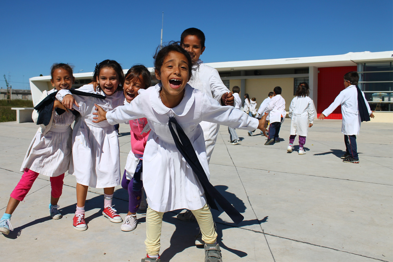 ideas arquitectónicas Escuela n° 213 en Jardines de Pando