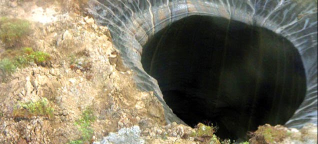 Fotos del enorme y misterioso agujero de Siberia