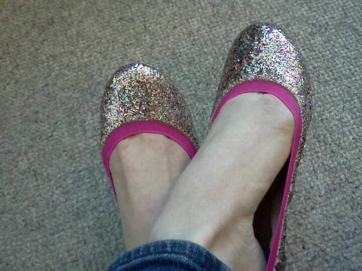 Pink Champagne: Glittery Friday