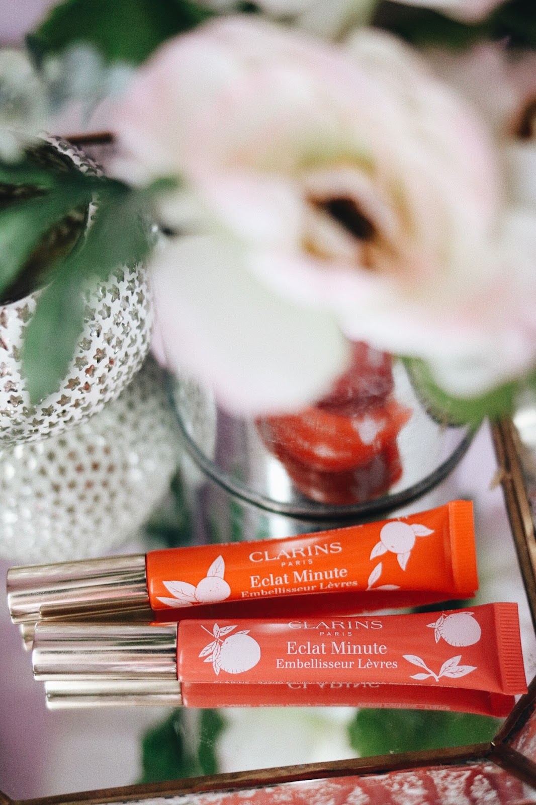 Clarins , Clarins Académie , Eclat Minute , Eclat Minute Embellisseur Lèvres , Pink Grapefruit , Juicy Mandarin , baume à lèvres , été 2017 , revue , avis , swatch , rose mademoiselle , blog beauté , rosemademoiselle ,