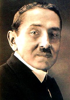 Santiago Antúnez de Mayolo Foto de Santiago Antúnez de Mayolo con bigote