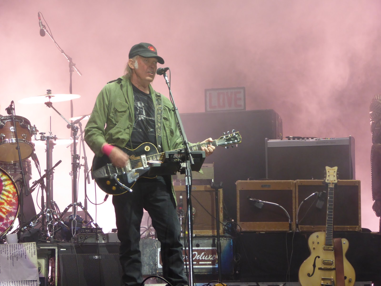 Neil Young: Actualidad NeilYoung2019-06-29image06