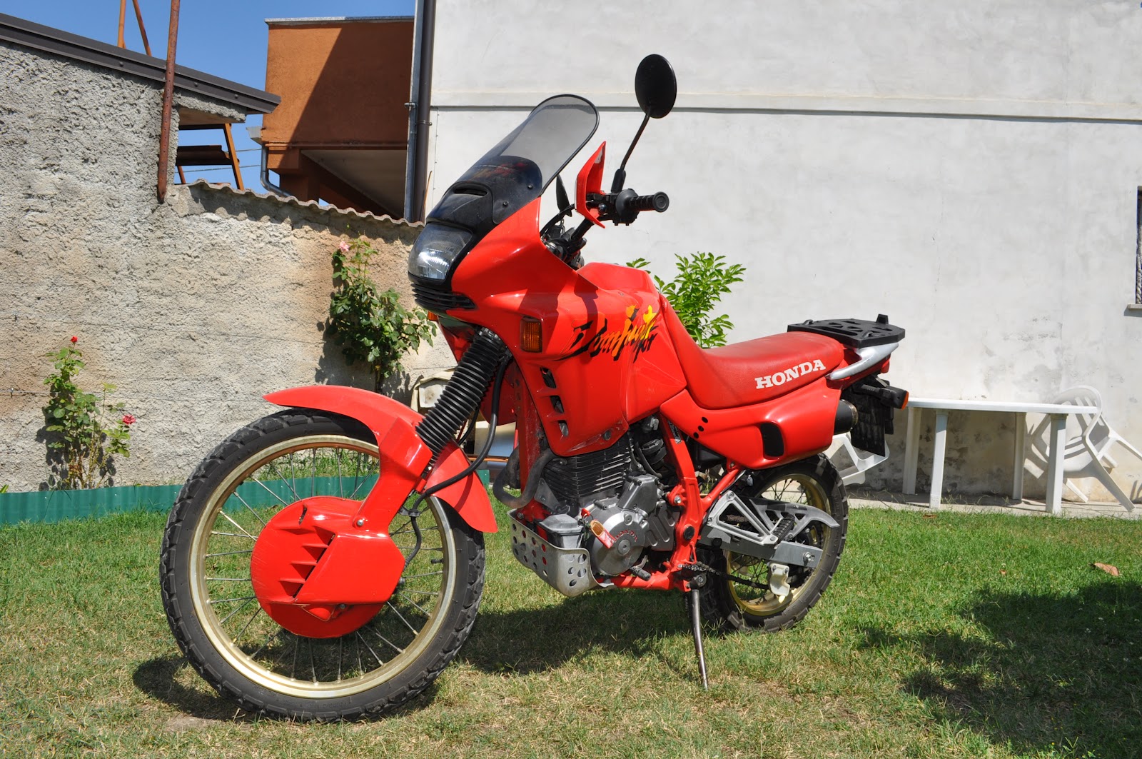 Honda dominator 650