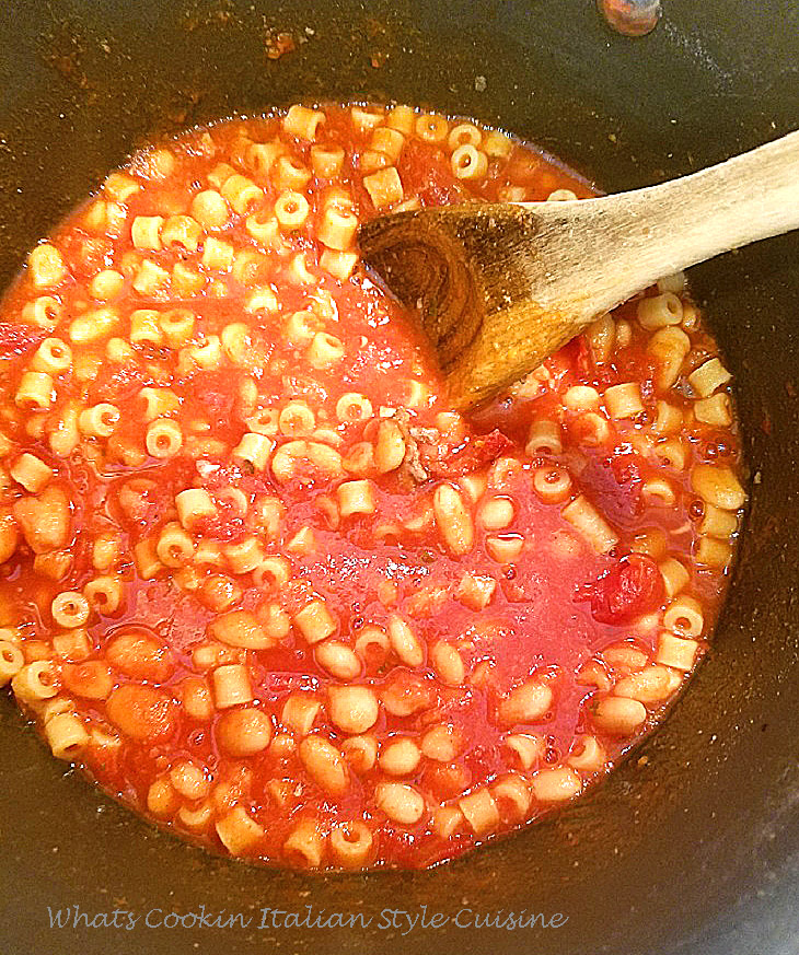 Italian Style Goulash Italian style goulash is a classic American dish changed into an Italian American sauce. This goulash is filled with the freshest ingredients and easy to make. This goulash Italian style has fresh tomatoes, peppers and garlic in it with hamburger and using ditalini pasta in place of the elbow macaroni. The peppers in this dish are long red peppers sauteed in this pan with hamburger meat . There are also added cannelini beans in this photo