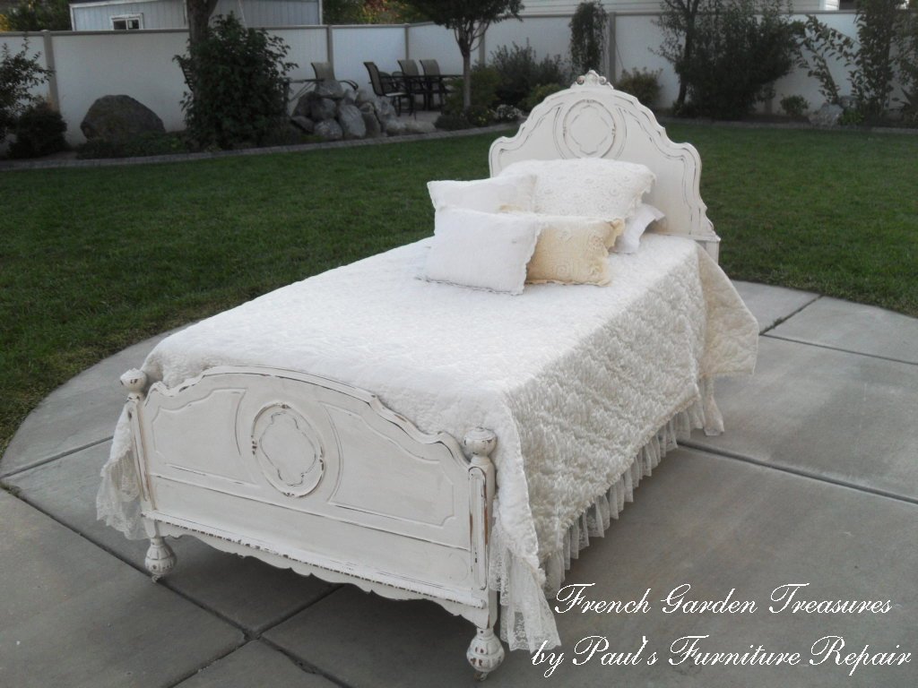 French Garden Treasures Shabby Chic Twin Bed 400